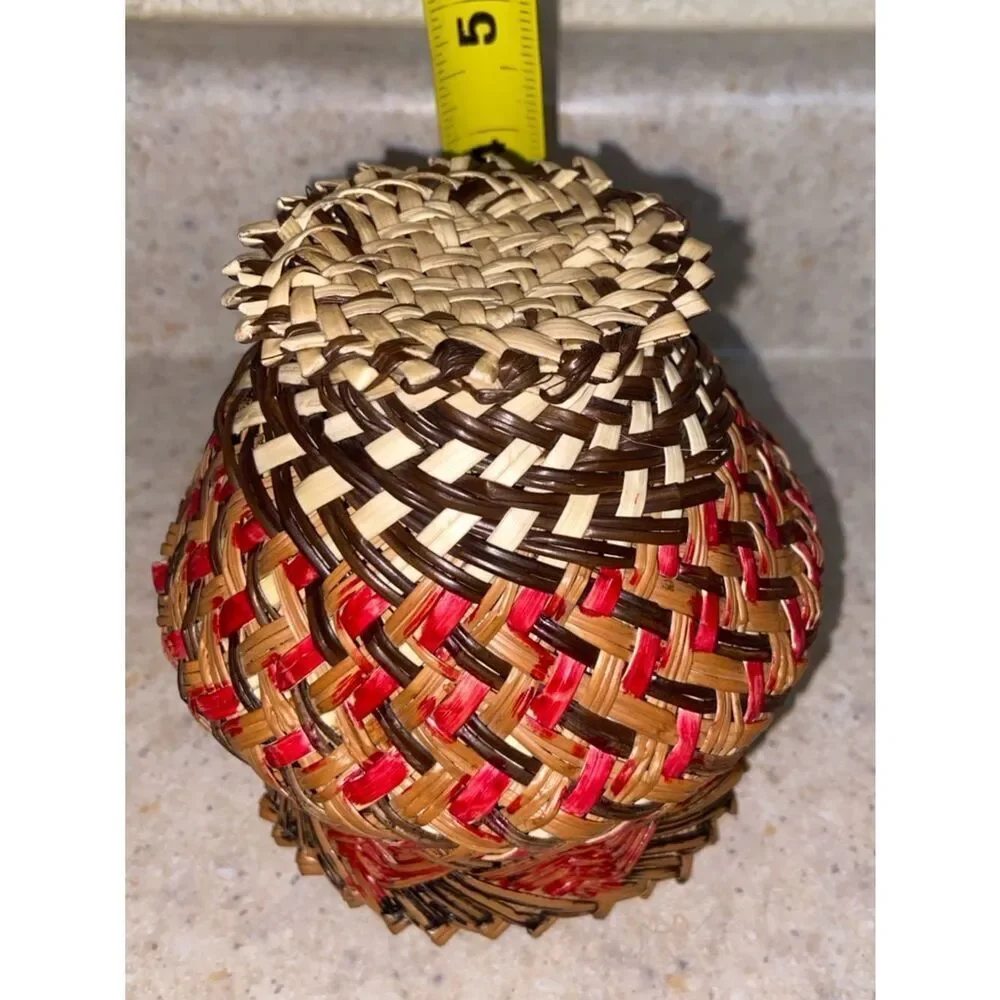 Tarahumara Pot Basket Mini Handwoven Decorative Woven Vase in Brown and Red